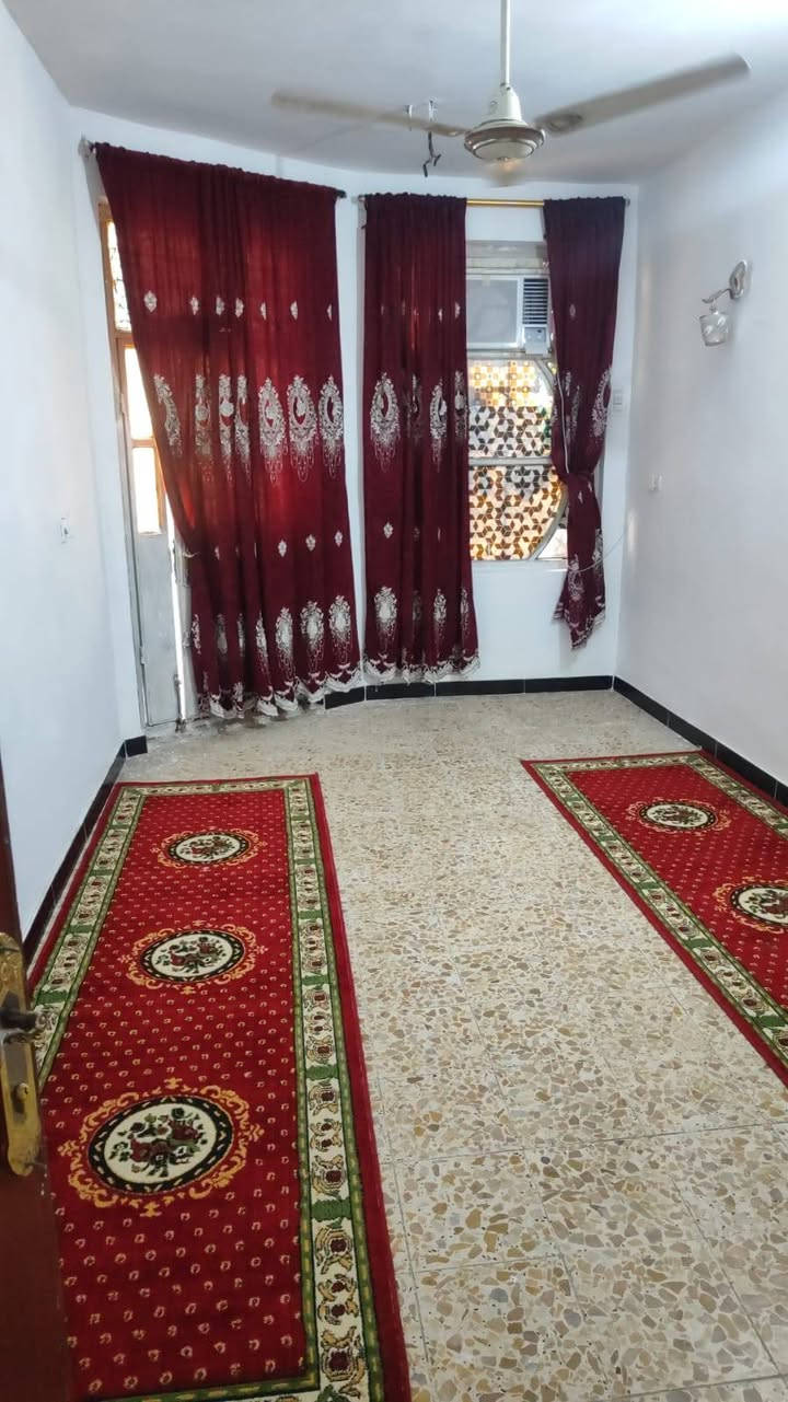 السلام عليكم مكلف بل النشر بيت للبيع في حي النصر التفاصيل في المنشور
