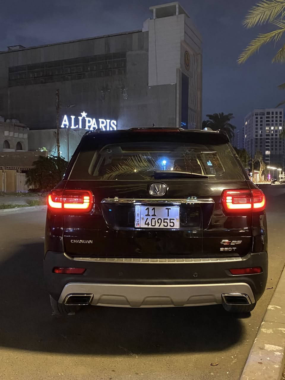 شانجان cs95  2019  وكاله البخيت سياره بيها ربع بنيد صبغ اثر طخه وسبب لبس الاحزمه طك ايرباك دشبول وستيرن ايرباك ستيرن بدلته بس دشبول باقي مبدل لبليته وبيه سانتيم واحد بل شاصي بل حادث لبليته رجعت شويه عل شاصي اسم   سياره صورة طخه بلمنشور حره مامطلوبه 
موصفات 7 راكب  
بنوراما على طول السيارة 
شحن لاسلكي 
فول كلشي بيها 
مري شفط 
٣ قطع تبريد 
كشنات كهرباء  
مساج كشن السايق 
حساسات امامي خلفي 
كامرات ٣٦٠ درجه 
قيادة ذاتيه 
لدات داخليه 
مكينه ٢٠٠٠ تيربو 
وبعد هواي شغلات 
وبالعافيه ع الياخذها السعر125 مع مجال بصيط ومعروف سعره بشركه البخيت
للاستفسار/ *********** 
اخوان فقط بيع ما اراوس 
مكان لسيارة / بغداد السيدية
