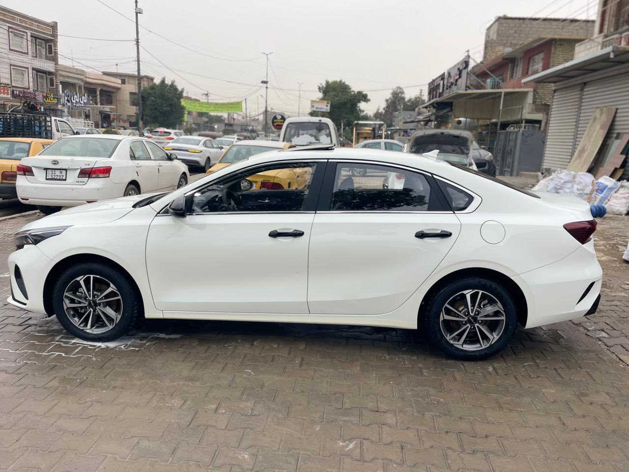 سلام عليكم k3 فول مواصفات
مكان الشعب حي تجار موديل 2024 
بدون صبغ بيه بس هاي طعجه مبينه بالصور 
سعر 142 الاستفسار ***********
