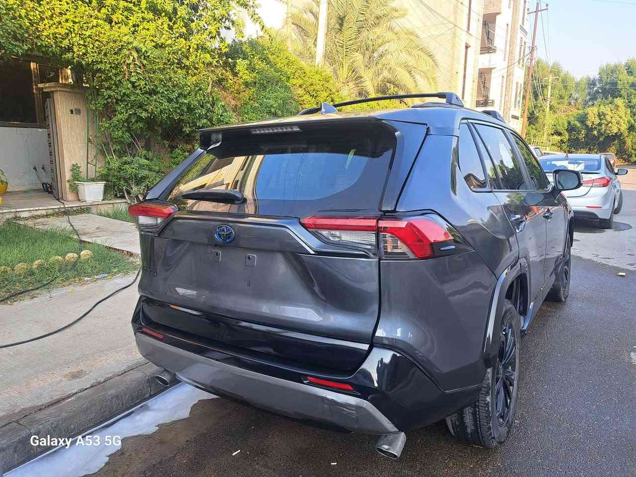 السلام عليكم 
للبيع 
rav4 se Hybrid 2024
ماشية ٣٣ الف ميل
السعر ٢٢٥٠٠ وبيها مجال 
المكان العامرية 
الحادث موضح في الصور 
للاستفسار ***********
