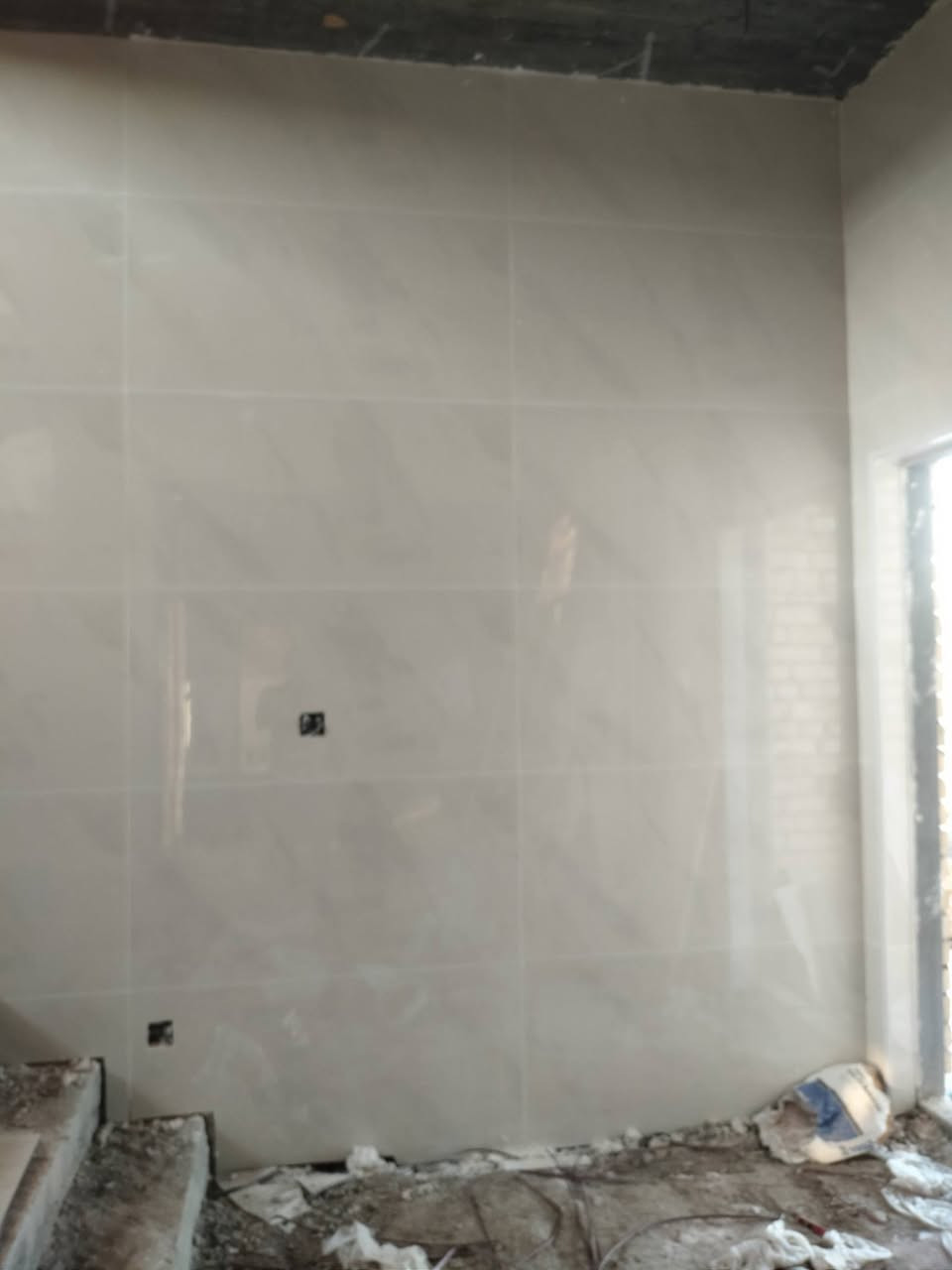 السلام عليكم خلفة مصري سرميك بورسلين وكاشي ومرمر ودرج شغل درجة أولي رقمي للتواصل ***********
