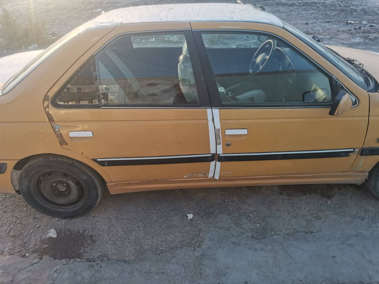 سياره بيجو باص قادسيه رقم ألماني مكينه وكير ع الشرط تايرات نص عمر عليها هيه وغرامات الكشر شوف العين مداور ثاني يوم السعر ٢٠ وبيها مجال وترهم مراوس بسايبه نضيفه ***********
