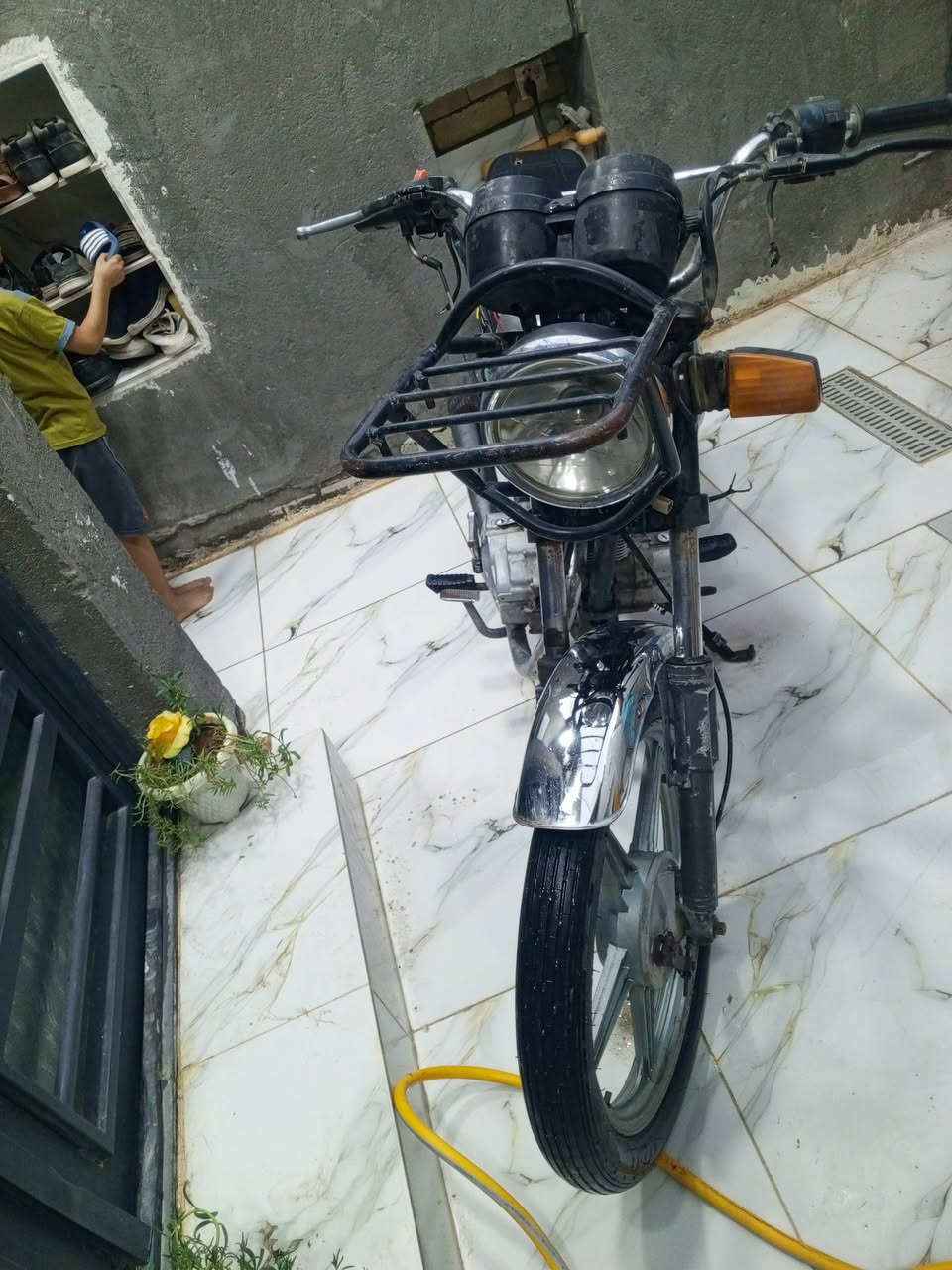 السلام عليكم
دراجه فيوم موديل 19 او20 كلك تجفيت جديد نص غراضها جدد اتكفل بيها من السرقه 

300 وبيها مجال قليل 
كربلاء المقدسة الأمن الداخلي 
اتصل او وات ساب  ***********
