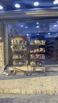 اسواق للبيع مكان استراتيجي وبسعر مناسب بصفه فرن صمون ومقابيلة مدرسة ال...