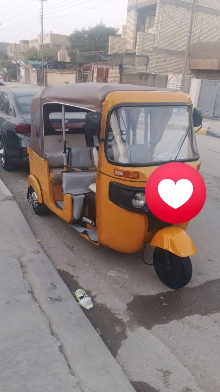 سلام عليكم تكتك موديل 20 شهر 11مرقمه  جاهزة كبل للشارع سفريات كبات مسجل دمام بيهة رشات صبغ السعر 3200 وبيهة مجال قليل شراي تصال او تواصل عبر وتساب.       رقمي ***********
