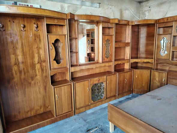 #للبيع 
غرفه السعر 700وبيه مجال 
كنتور بابين حطاطه السعر185
العنوان 
الرمادي _ التأميم _ القادسيه الثانيه_مقابل مدرسة زين العابدين _مجاور حدادة البركه
للتواصل 
***********
***********
