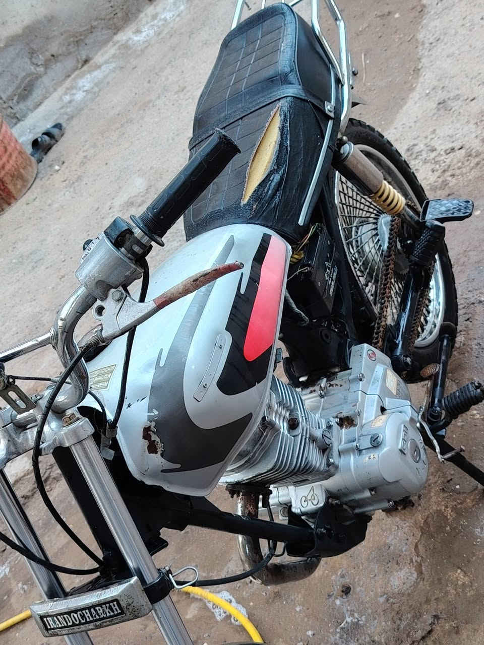 سلام عليكم أربعه كير كلك البيع مكان كوفه سعر 300 او بيه مجال ***********
