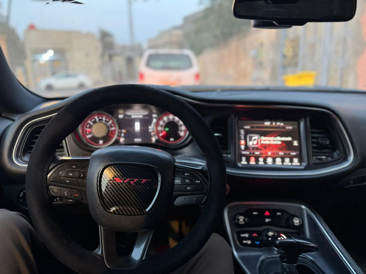 السلام عليكم 
دوچ جالنجر 2016 
مواصفات sxt حادث السياره الجاملغ مصلح ومصبوغ بدون تبديل ولا قطعه تبديل فقط البنيد محدث بدون شاصي بدون ايرباك صدر امامي خلفي جديد تايرات كلهن جدد
رقم بغداد مشروع وطني 
گير مكينه بشرط 
ماشيه 120 مايل
السعر 155 وبيها مجال ***********
