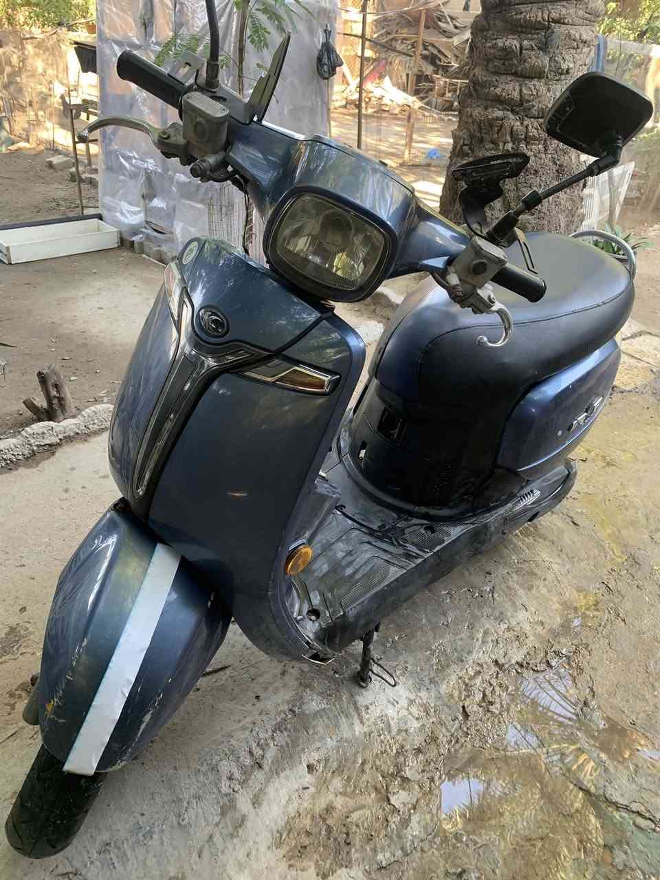 يا الله الهم صلي على محمد والي محمد 
✅دراجه كامكو بوليسي دراجه حلوه 🔸
✅سرعته 120 
اخوان حبايب كلبي الدراجه (كايمه) 
حته منتخاجل بعدين دراجه مميزه شوفت عين 👁️ 
نكره سلف تجي اضيفك وشربك جاي وشوفه 
رقمي 📱 فقط وتساب ***********🫡
📍بغداد شعله الصدرين السعر550 💵 
مجال بصيط 🔹
