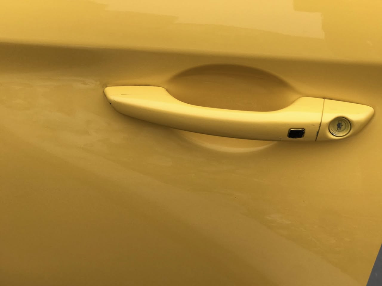 السلام عليكم النترا للبيع ٢٠٢٠فول مواصفات ١/١بصمة رادار حساس تدفئة كشنات مانع تزلق مكينة ٢٠٠٠السعر ١٢٣مكان بغداد للاستفسار الاتصال عل الرقم ***********
