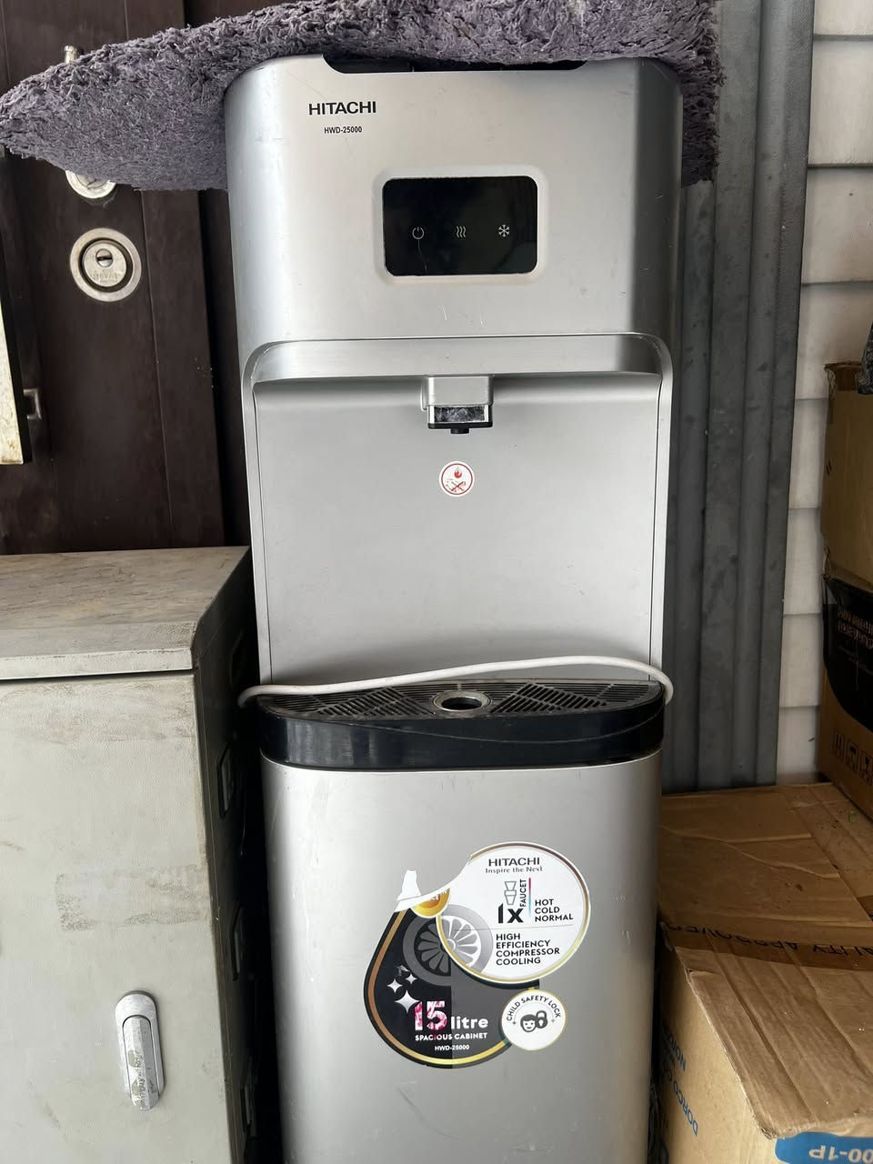 اغراض محل للبيع فولتاج ابو عشرين وبراد ومنزع  ورفوف للاستفسار الاتصال ع الرقم  ‭٠٧٧٠ ٨٣٦ ٧٦٥٦‬ الخاص مغلق
