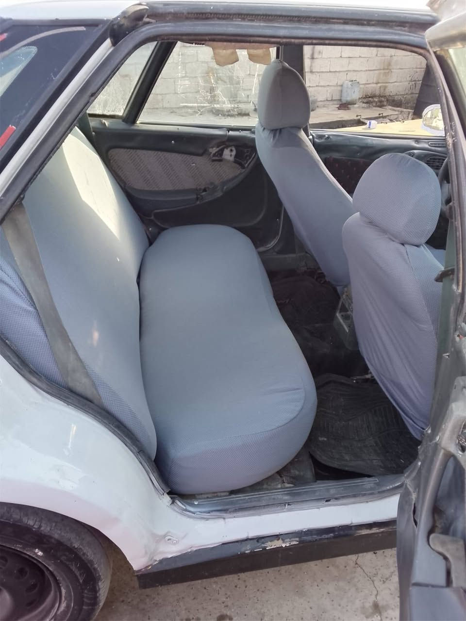 **للبيع: دايو أسبرو موديل 1996**
**المواصفات:**
- رقم ألماني: كركوك
- محرك: بيصرف
- كير: في حالة ممتازة
- صدر: جديد
- إطارات: نظيفة وجاهزة للاستخدام

**السعر:** 16 ورقة (يوجد مجال للتفاوض)

**ملاحظات:** يمكن التبادل مع سيارة أخرى.

للتواصل: ***********
