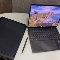 HP Spectre • شاشة OLED 14 • i7-1255U 16GB