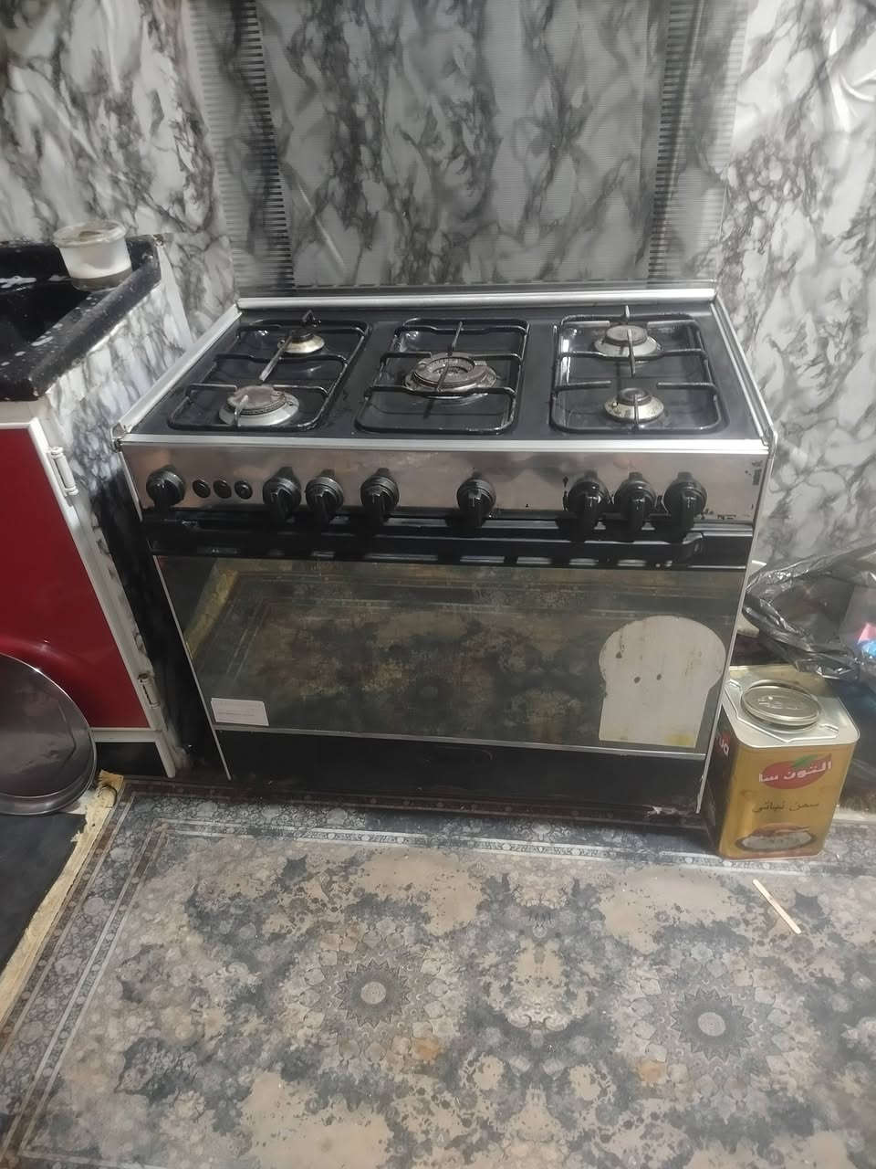 سلام عليكم طباخ كريزي مصري شغال بعده جديد  سعر 150 بي مجال للشراي  ***********
