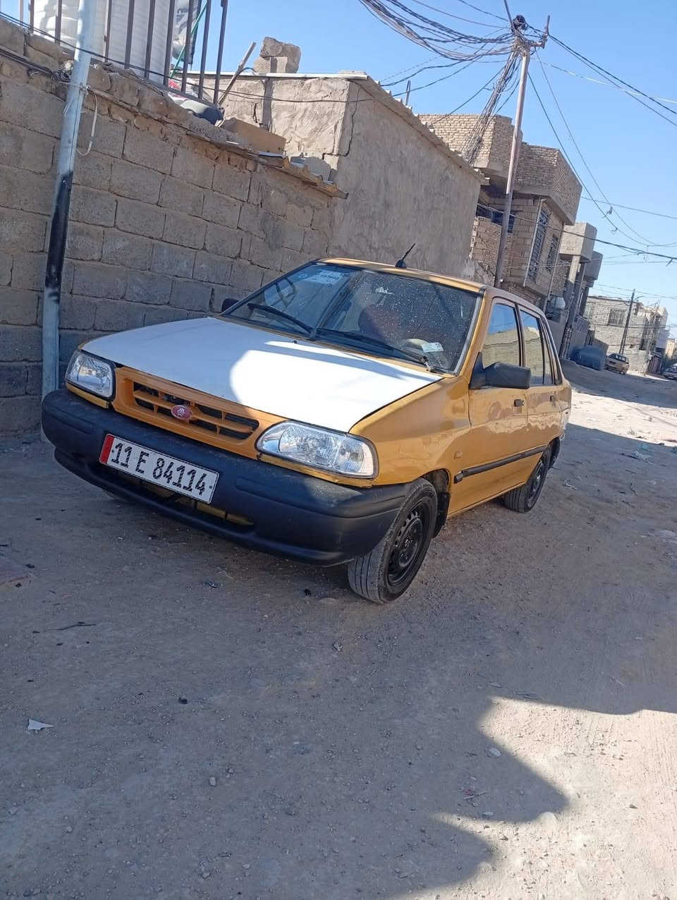 السلام عليكم شباب سايبه للبيع موديل 2013 رقم بغداد بأسمي لل27 مصفره هيئه وغرامات كهربائيات كلها شغاله شواصي معمره مكينه بيها تنقيص للأستفسار *********** مكاني كربلاء حي العامل
