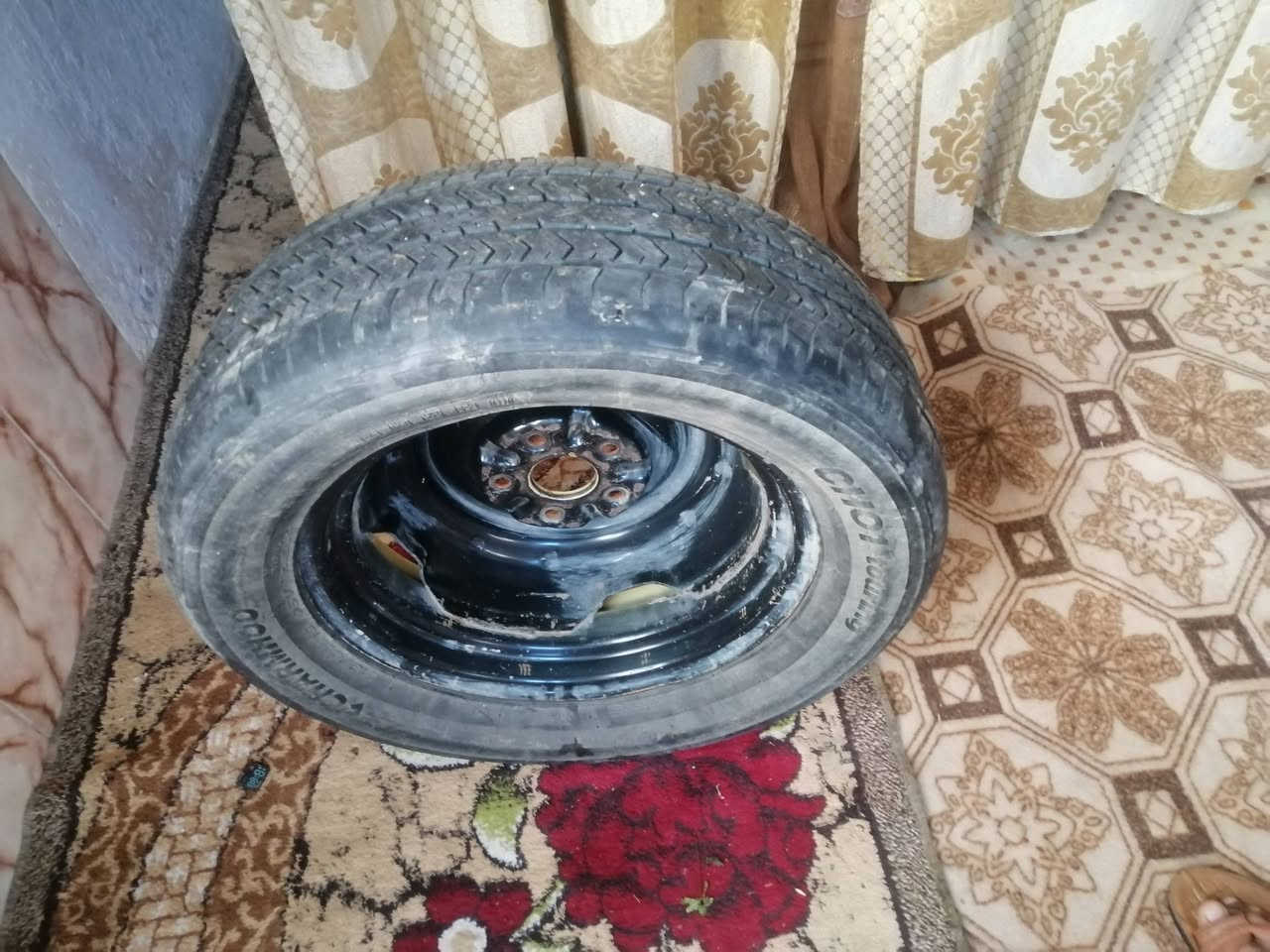 سلام عليكم شباب سبير للبيع جاهز تاير نص عمر والويل نضيف حجم ١٦ مال جنون للبيع اليريده ***********
