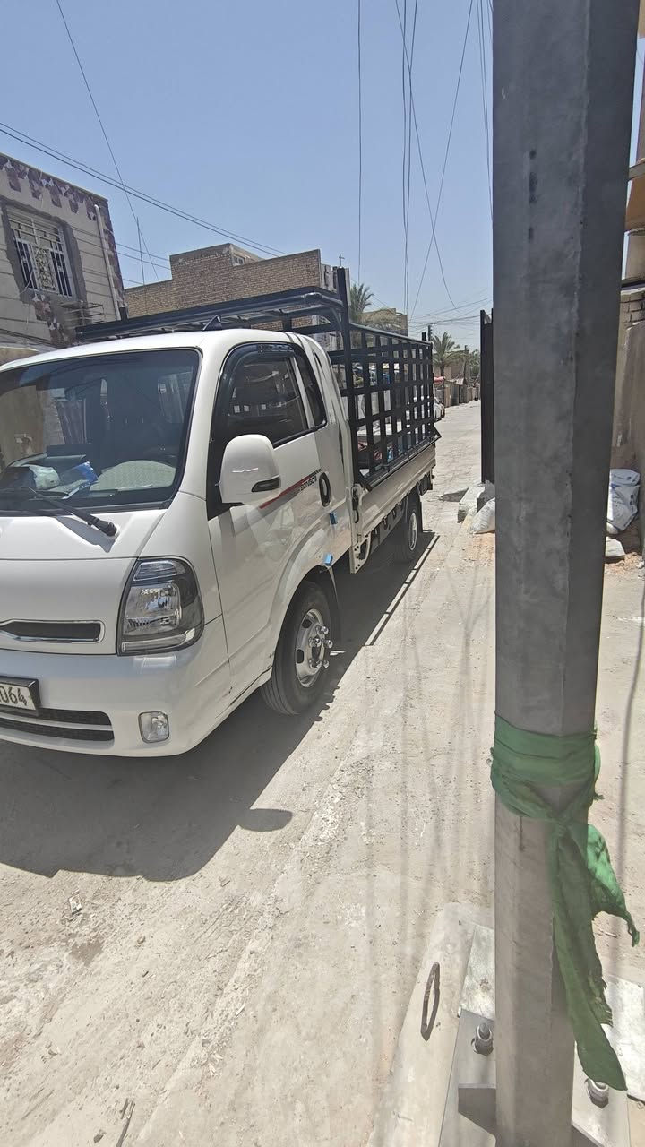 سلام عليكم للبيع كيا حمل فحل غاز 24 فول وربع الاخير كفاله عامه من كلش مكينه كير تبريد ثلج تايرات كلهه جديد إضافات محجر وتانكي اضافي وسبيرات امامي وخلفي لان تجي بدون سبير تحوير تايرخلفي 14 وركات خلفيه مال كنتر يعني متصرف عليهه كلشي ماشيه 48الف حقيقي السعر 225وبيهه مجال بسيط رقم هاتف ***********
