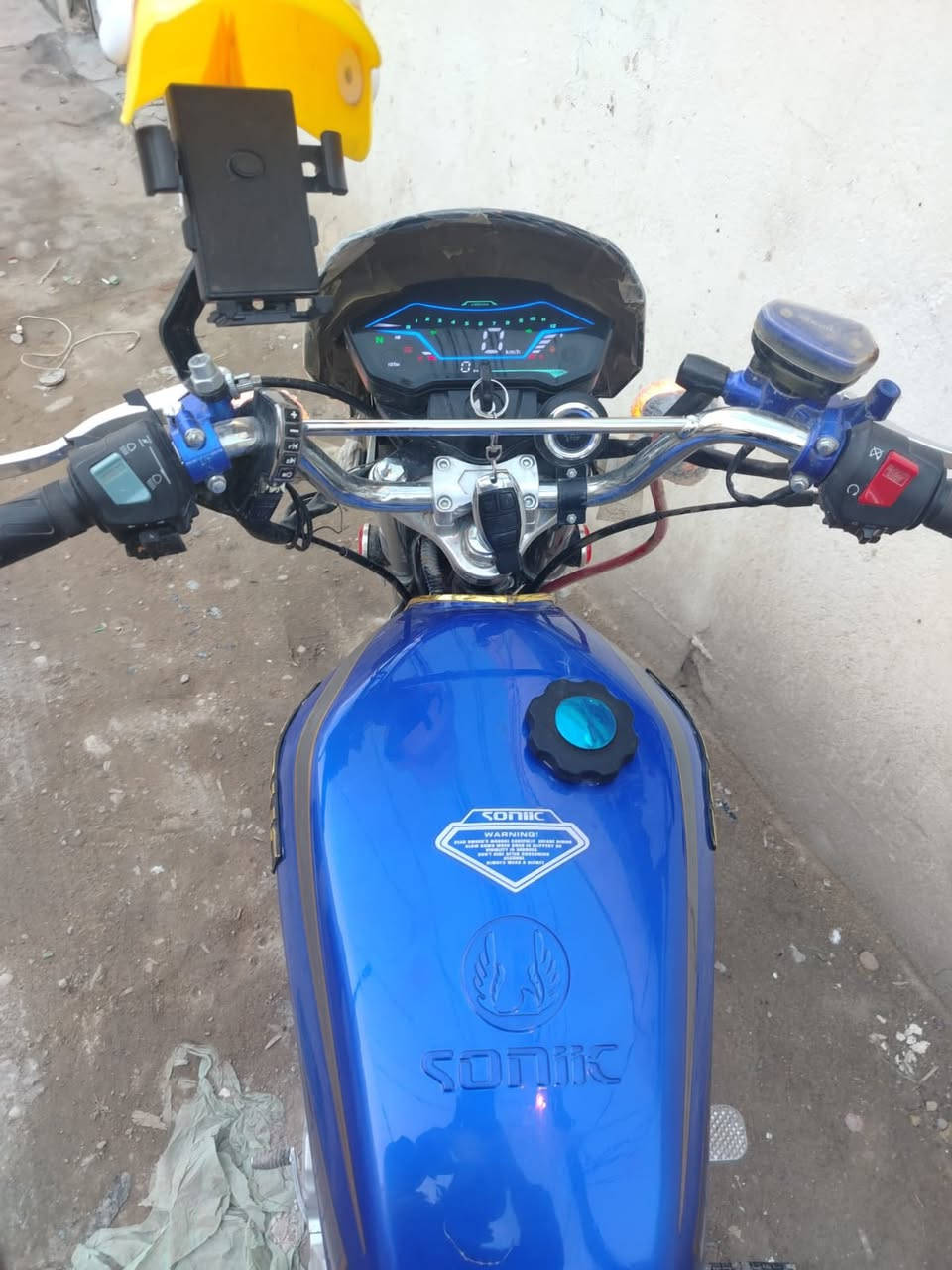 سلام عليكم سونك موديل 26 باب اول مكينه 200 مكفوله من كلشي كفاله عامه صارله 20 يوم من طالعه من الوكيل بس يرادله غسله مافارغله مكان حله مركز السعر 900 بيه مجال للاستفسار رقم وخاص ***********
