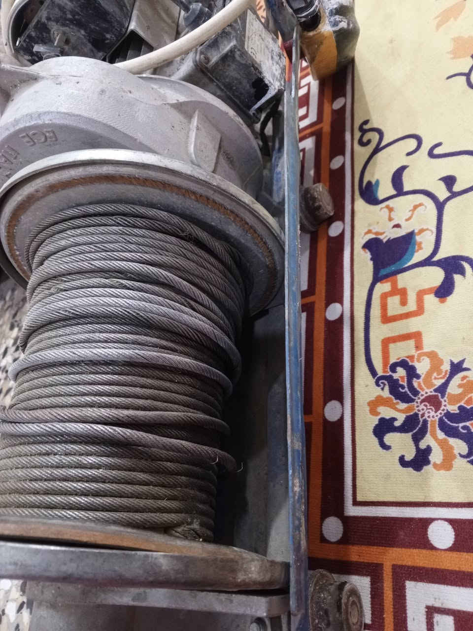 عندي ونج يطالي كامل للبيع موطور ٥٠٠كيلو عرباين ثنين السعر ٧٠٠ بي مجال قليل بغداد  ***********
