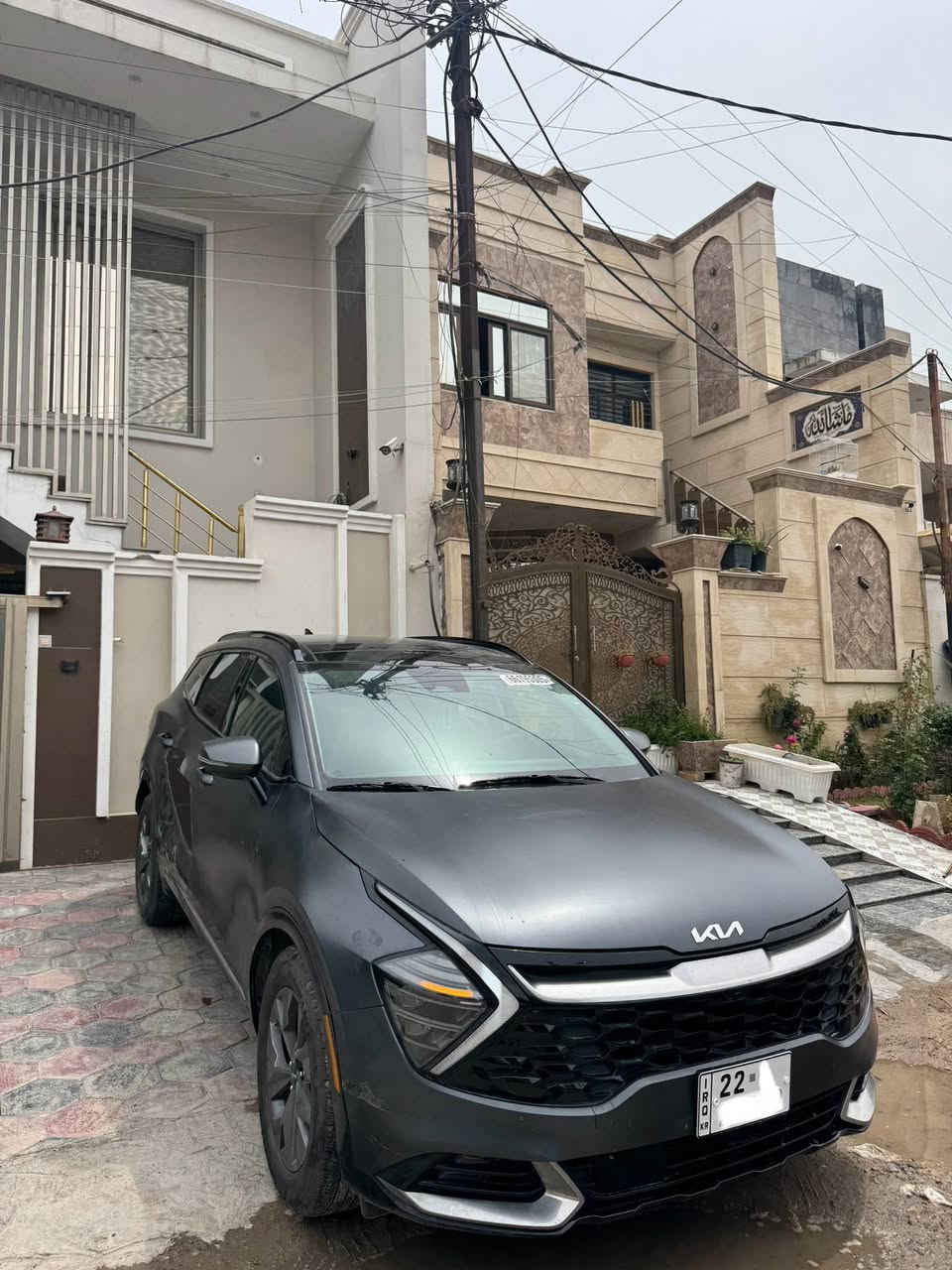 سبورتج 2025 اس اكس برستيج هايبرد
السلام عليكم 

السياره ترجع وتتقدم بل بصمه 

تدفئه تبريد امامي 

اناره داخليه 

رادارات كامرات حساسات 360درجه 

ماشيه 12 الف 

السياره خادثها موضح بل صور 

بدون ايرباك 

السعر 220ورقه 

المكان بغداد حي الجامعه 

***********
