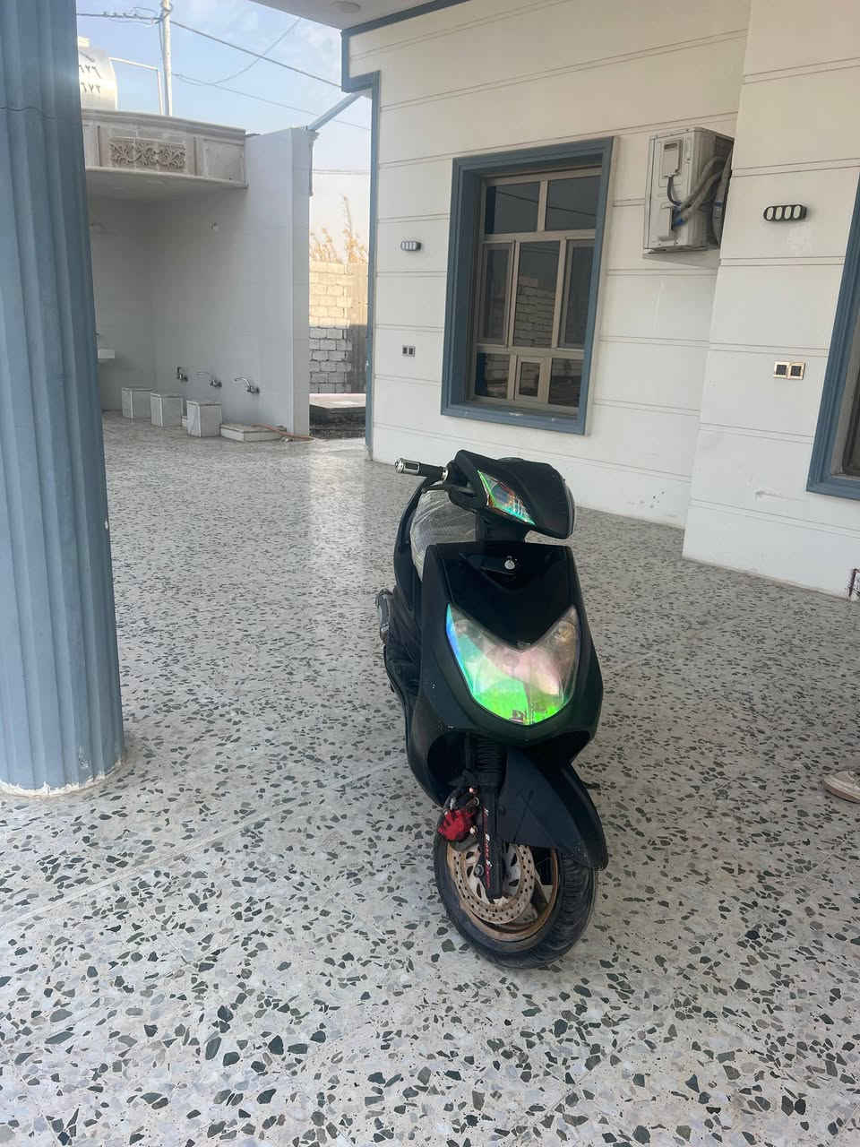 سكنس فحل كابريتر140 دراجه كامله من كلشي كلشي شغال وكله بلادي من جاملق لامامي للخلفي دراجه رنبه نزلتها قبل سنه دراجه مضلل مازدات تايرات جدد دراجه مفوله شوفت عينك نكره بكل وقت سلف وهندر السعر 650 تواصل خاص او تصال***********+وتساب العنوان بغداد التاجي
