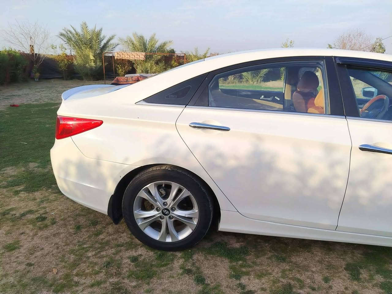 سوناته ٢٠١١ خليجي
َمكينه  ٢٤٠٠. كير مكينه كفاله  السياره كفاله عامه     نسونار  موجود
اسعر  ١٣٠وبيه مجال ***********   او راسلني وبيك خير وتدلل
