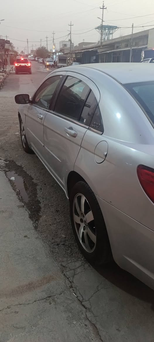 كرايسلر c200 موديل 2011 كير ومحرك بشرط سيارة جاهزه من كلشي تبريد و تدفئه بشرط جامات كهربائي كشنات كهربائي و سونار موجود سيارة موجود كركوك /تازة (بطاقه بانزين بيها ) سعر 85 بيها مجال للبيع مستعجل  استفسار رقم ***********
*********** كركوك, العراق
