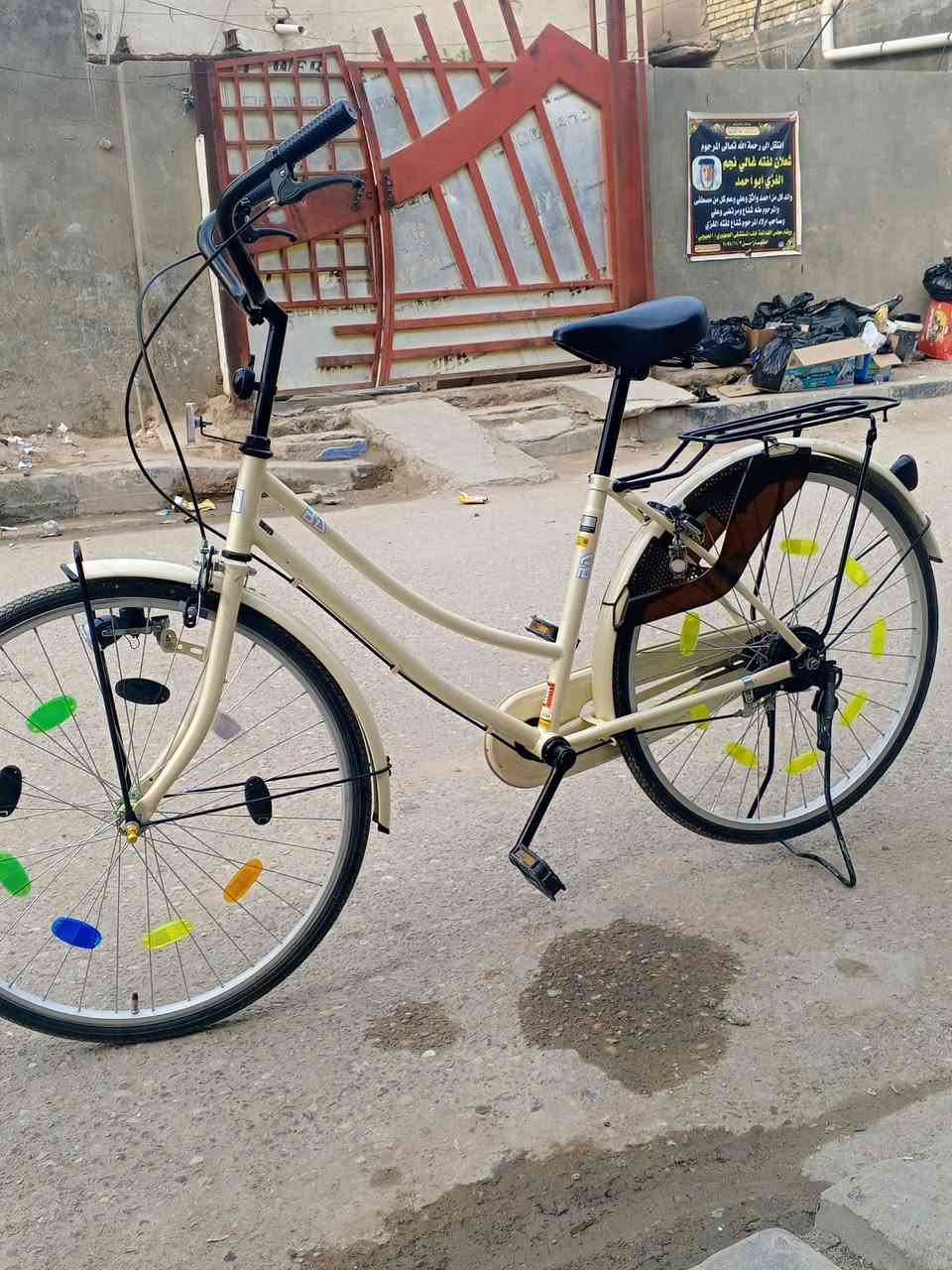 سلام عليكم للبيع ب150و بي مجال نضيف حاويه موديل 2019 مكاني الناصريه حيالشهداء  يراسلني الشراي يجي خاص***********
