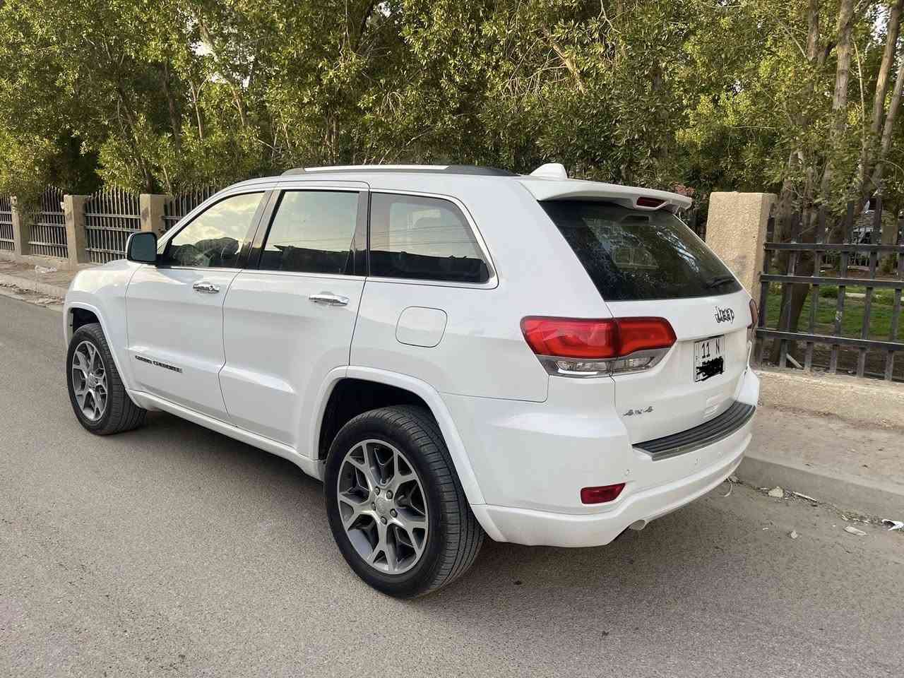 جيب خليجي اوفرلاند 2021
وكاله هارلم رقم بغداد 
فول مواصفات للاخير 
جكات 
 بنوراما 
٣ شاشات 
سماعات / مري شفط / تشغيل عن بعد 
ماشيه٥٢ الف حقيقي 
باسمي سنويه وهزه كله جديد 
مكفوله كفاله عامه عدا بارد جداً بسيط
السعر ٣٣٥ وبيه مجال للشراي 
العنوان بغداد
***********
