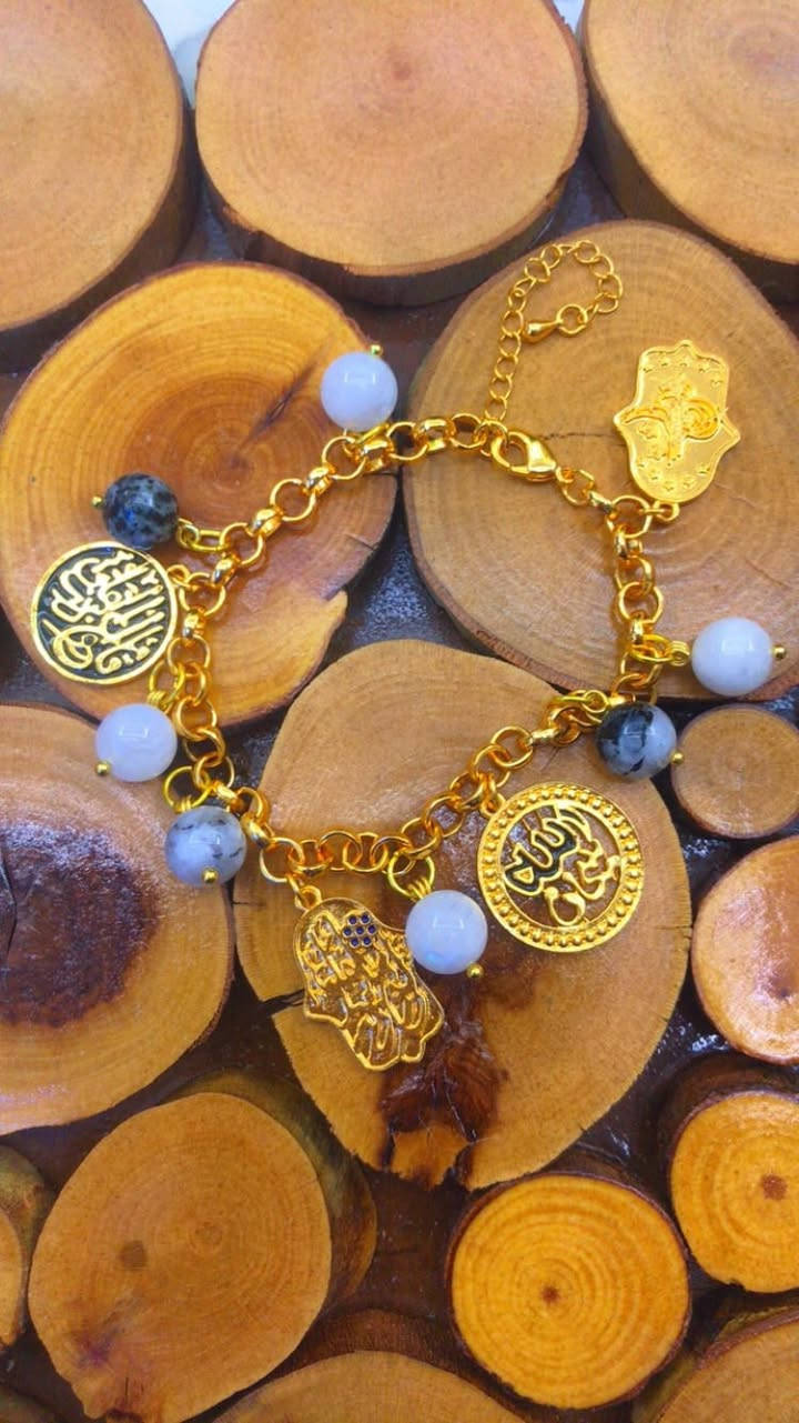 بين النعومة والفخامة… تولد قطعة لا تُشبه سواها 🤍
تصاميم إيزيس من اللؤلؤ الطبيعي ليست مجرد إكسسوار…
بل إحساس يُلبس ✨

كل حبة لؤلؤ مختارة بعناية
كل تفصيلة تحمل لمسة أنثوية راقية
وكل قطعة… مصممة لتكون لكِ وحدك 🌙

🤍 اللؤلؤ رمز النقاء والجمال الهادئ
🤍 يضيف لكِ حضور ناعم وفخم في نفس الوقت
🤍 قطع لا تتكرر… لأنكِ أنتِ أيضًا لا تتكررين

للطلب أو الاستفسار… راسلينا الآن 💌
إيزيس — حيث تتحول التفاصيل إلى سحر  @إشارة✨


**إذا كنت صاحب هذا الإعلان وتريد حذفه لأي سبب، رجاءا أرسل رسالة إلى الدعم الفني**