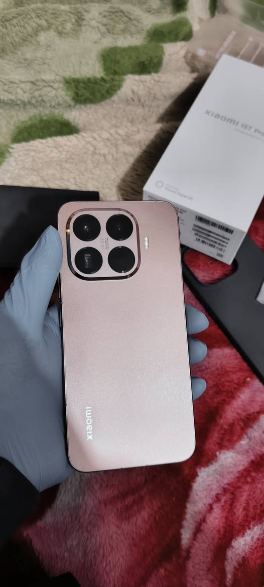 Xiaomi 15T pro 1TB
جهاز مستخدم نظافة ١٠٠٪ 
ذاكرة ١٠٠٠ جيجابايت
نسبة البطارية ١٠٠٪ 
شخط مابي 
كاميراته واحد عالم معالجه واحد عالم يشغل كل الالعاب باعلى جودة واعلى فريمات يعني ال١٢٠ فريم وياه كرزات ببجي وغيرها بالنسبة اله لعبة خفيفه لايحمه ولا يتعبك ولايهبط فريم فول الفول لمحبين الالعاب والتصوير الاحترافي بشدة. 

سعره ٧٥٠ الف دينار عراقي وبي مجال للجناي فقط. 

مكاني بغداد الدورة.


**إذا كنت صاحب هذا الإعلان وتريد حذفه لأي سبب، رجاءا أرسل رسالة إلى الدعم الفني**