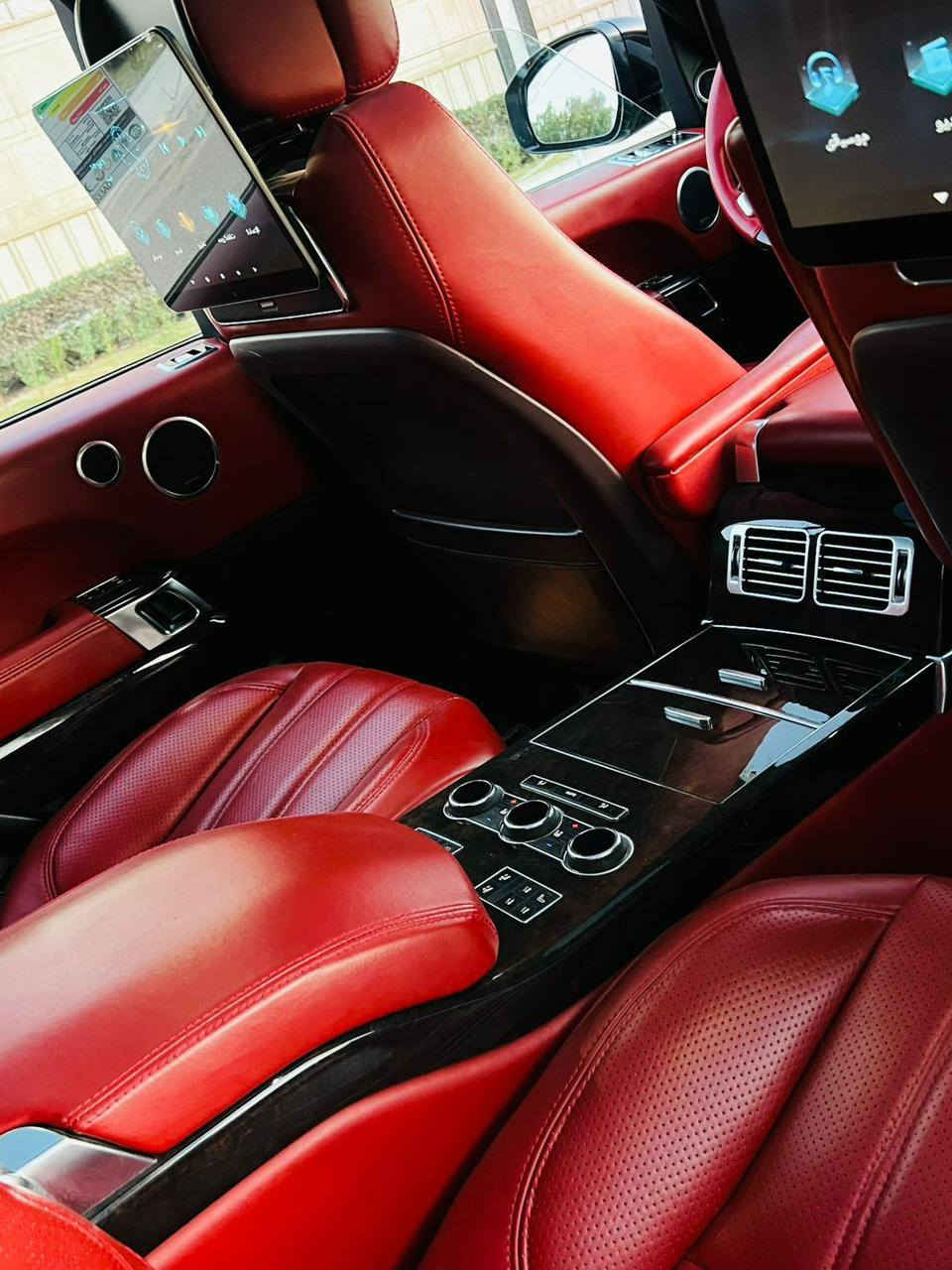 السلام عليكم للبيع او مراوس حسب القناعه  رانج روفر فوك ٢٠١٣ اوتو باي كراف السياره كفاله  عامه من كلشيء كير محرك صدر امامي  خلفي كفاله السياره ماشيه ٩٠٠٠٠km الف السياره بدون اي نقص المكان بغداد. شارع فلسطين السعر 340$ واي استفسار اتصل علئ هذا الرقم ***********
