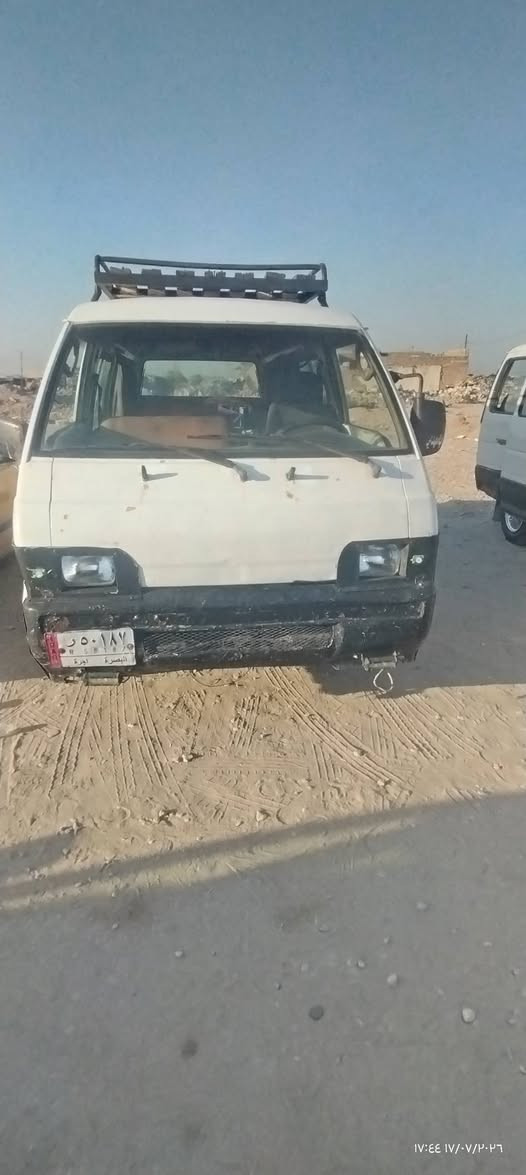 السلام عليكم ورحمة الله وبركاته سيارة البيع مستبوشي موديل ٩١ عبريه ١١نفره رقم الاماني سنويه صاقطه كير مكينه خير من الله مكان كربلاء رقم الجوال *********** السعر ٢٣ورقه وبيه مجال
