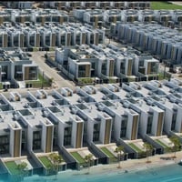 ١_عرض إيجار هيلز ركن 260 متر زيرو أربع غرف نوم موقع مميز إيجار مليون و...