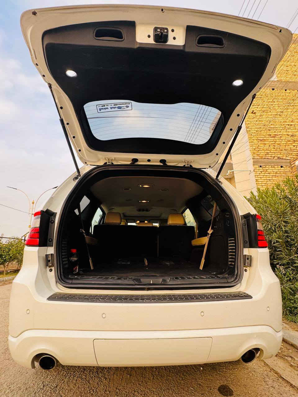 يالله
دورنكو للبيع موديل 17خليجي فول مواصفات مكفوله من التبديل والتعديل والبارد مكينه 3600مكفوله كير مكفول فتحه سقف تحكمات كله شغال اشاير بلمري لايت زنون غرفه نضيفه للئخير  ماشيه 18الف قابل للزياده السعر شدتين و45ورقه وبيه مجال حك الجيه مكاني ناصريه مركز 
للئستفسار ***********
