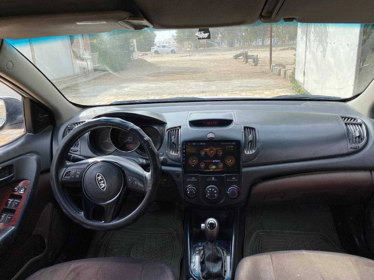 السلام عليكم
سيراتو 2012 وارد خليجي. طخه با جاملغ الكدام وطخه با جاملغ خلفي مكان نجف ابواصخير سعر 85 
رقم مثنئ دولي
رقم ***********
