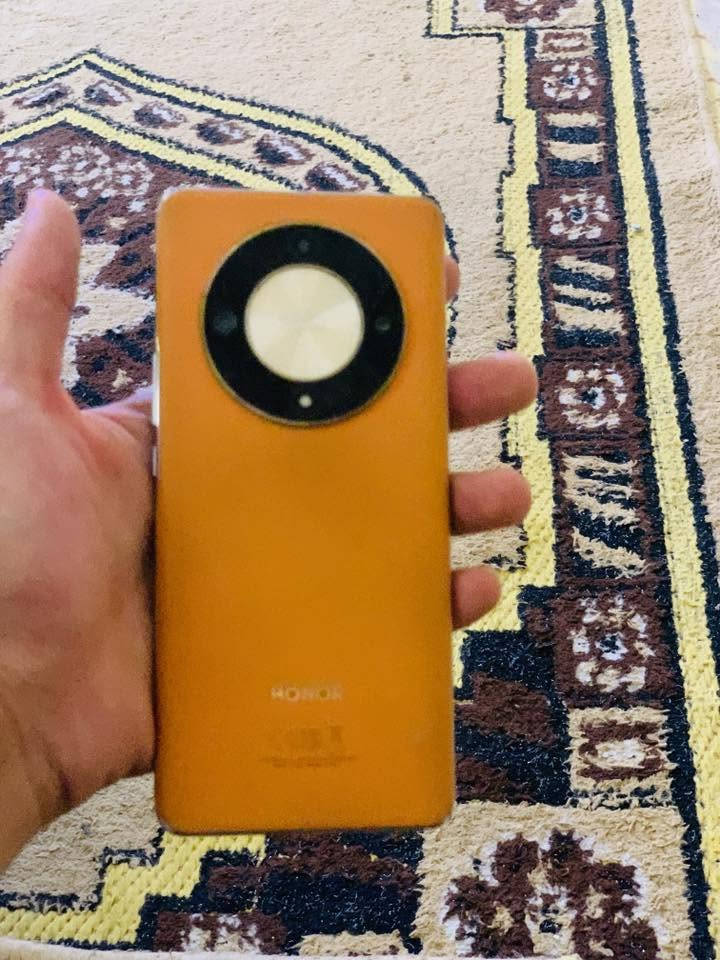 مبايل للبيع هونر اكس 9 بي ضربه بل لزكه ما مأثره عل لمس اليريده يجي خاص السعر 225وبي مجال


**إذا كنت صاحب هذا الإعلان وتريد حذفه لأي سبب، رجاءا أرسل رسالة إلى الدعم الفني**