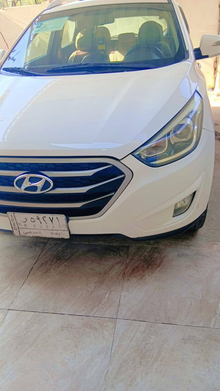 توسان 2014 خليجي مكفولة عدا بارد موضح بالفيديو تخم تاير جديد صدر حداديةجديدة السعر 152.
.
***********
