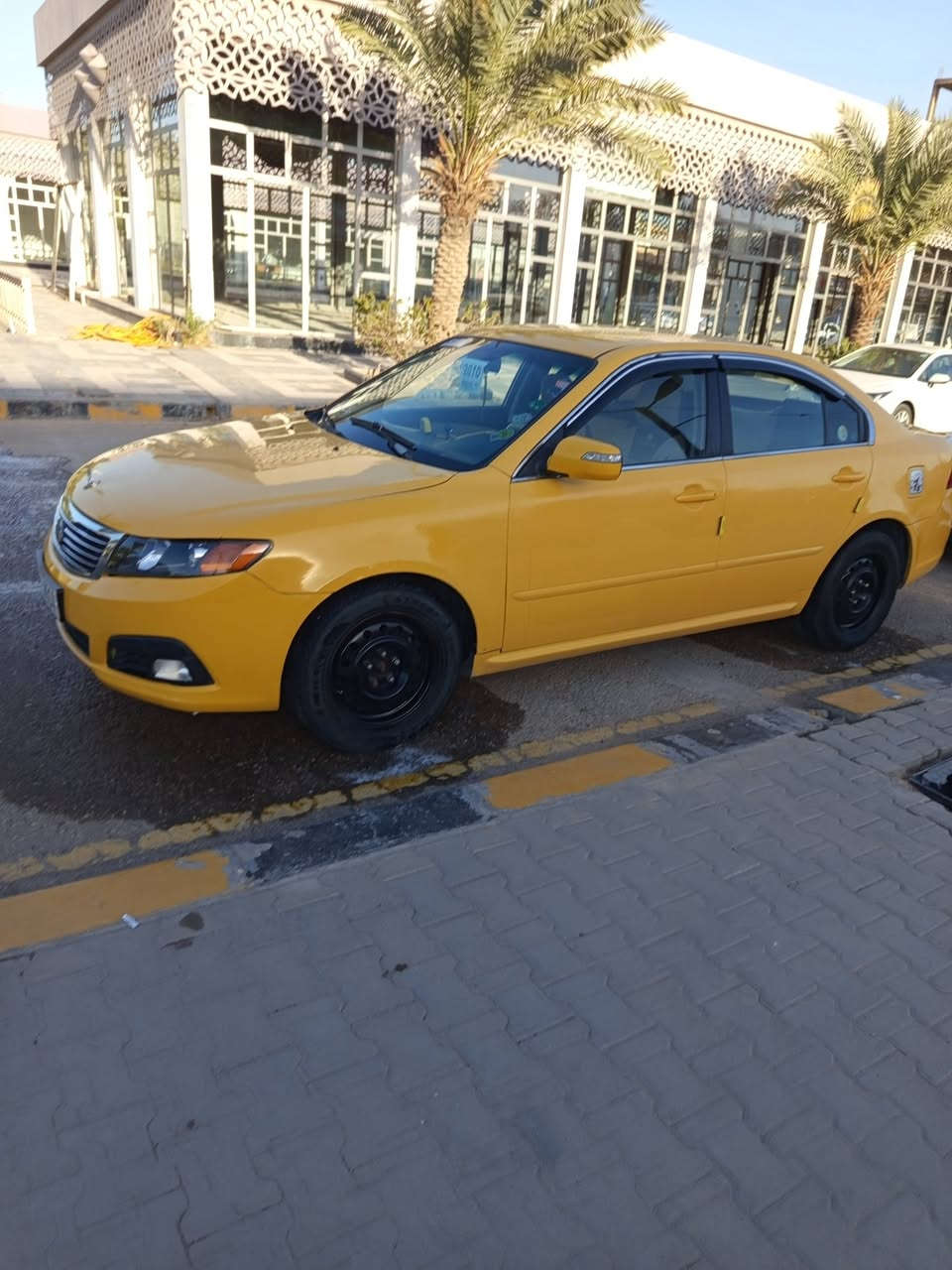 كيه ابتيمه موديل ٢٠١٠سيارة جاهزه حداديه كرهبايات تبريد محرك كير جاهزه هزاه جديده سنويه ٢٩مصفره هيه غرامات ***********
