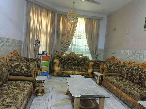 تخم مع ماصات كامله سعر مليون وربع 
وبي مجال العنوان حله طهمازيه 
لاستفسار ***********
