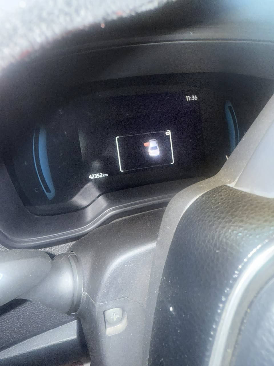 سلام عليكم كورلا هايبرد  بيع موديل 2024 سياره بسمي مقفواله اي شي 23 مليون ***********
