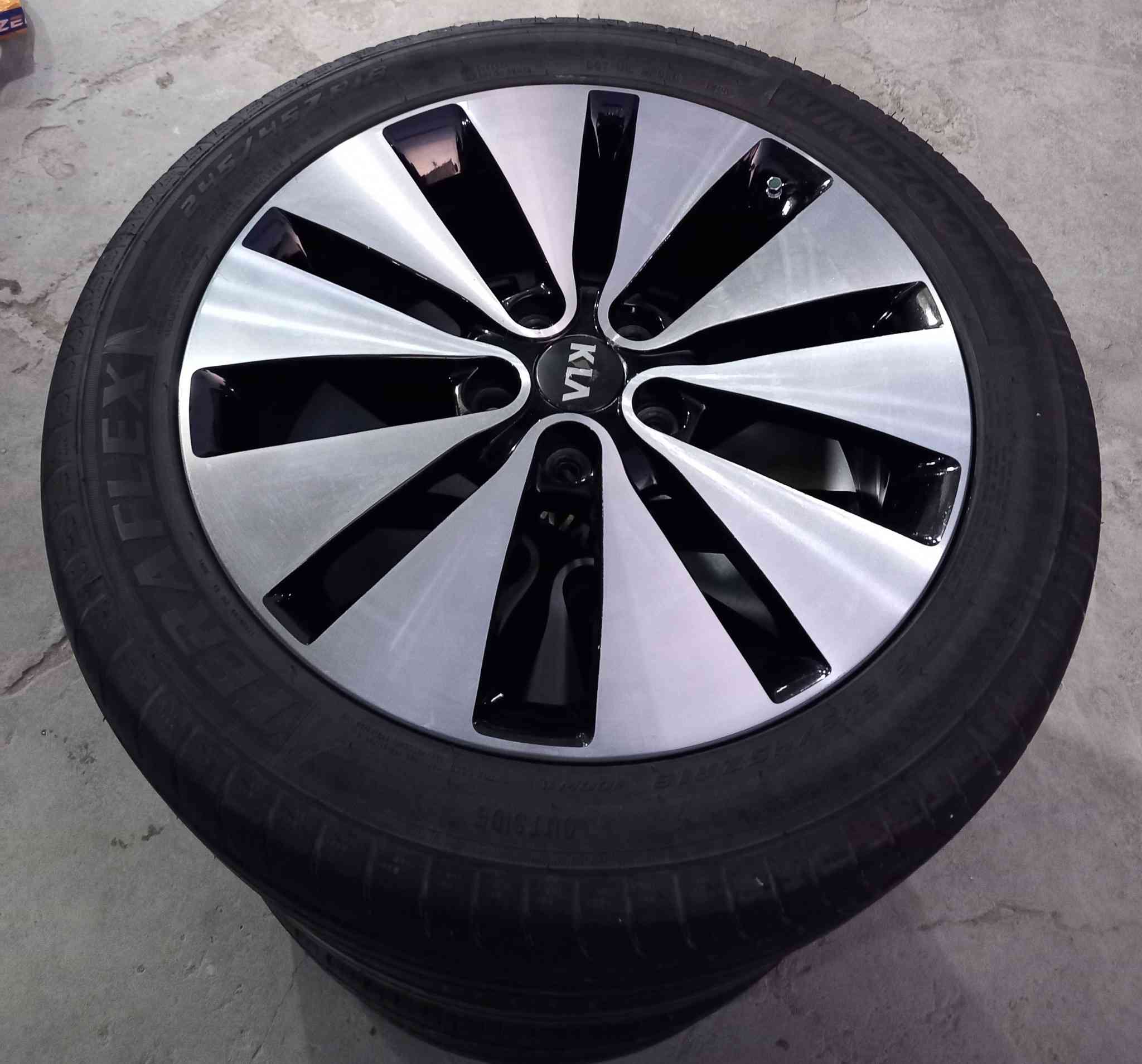 السلام عليكم...تخم ويل كب 18 اصلي + 4 اطارات 245/45/18 
السعر:300 الف (اوبتما..سول...سوناتا)
العنوان:بغداد الجديده
للاتصال:***********
