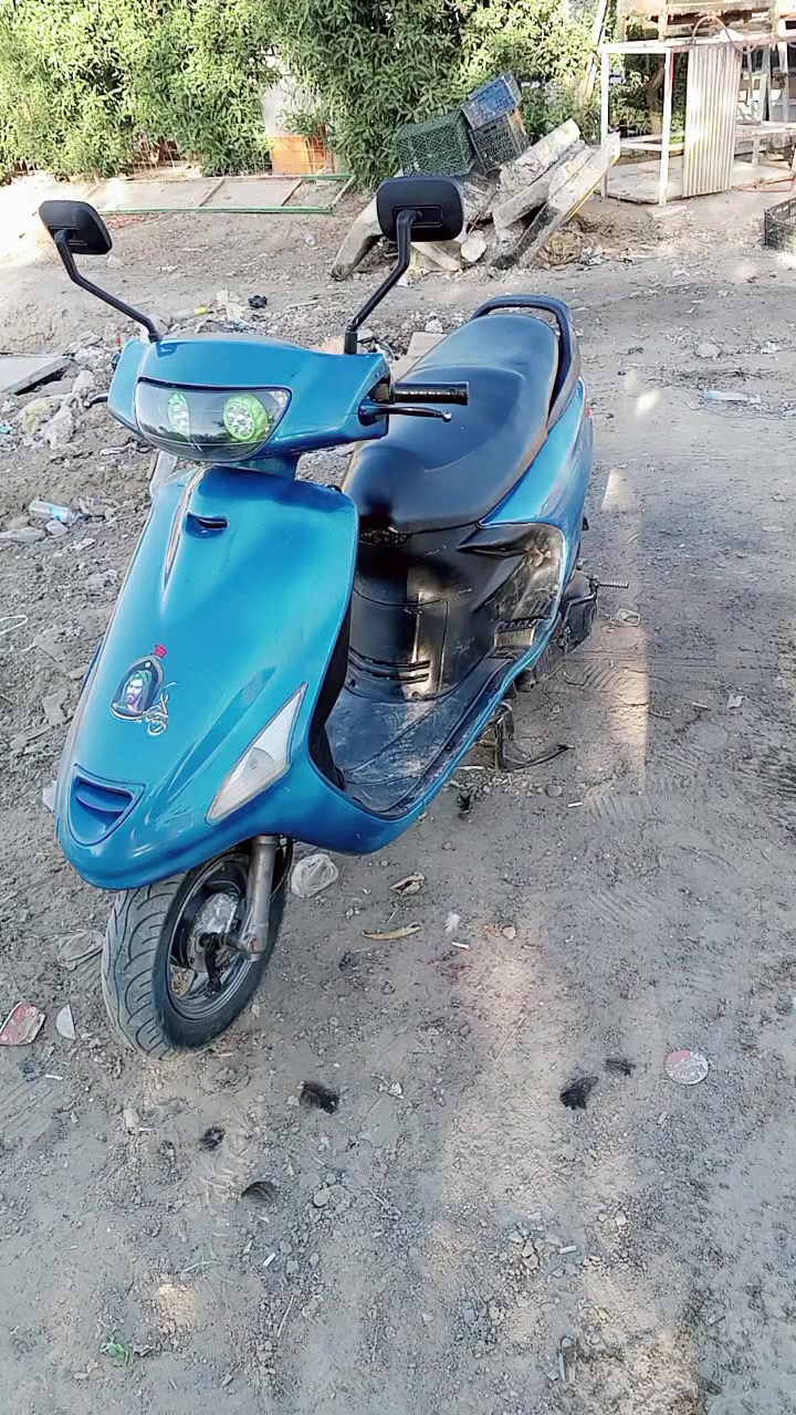 سلام عليكم دراجه فراشه حاويه محرك ما مفتوح السعر 400 علق واني اطبلك خاص او اتصل ***********
