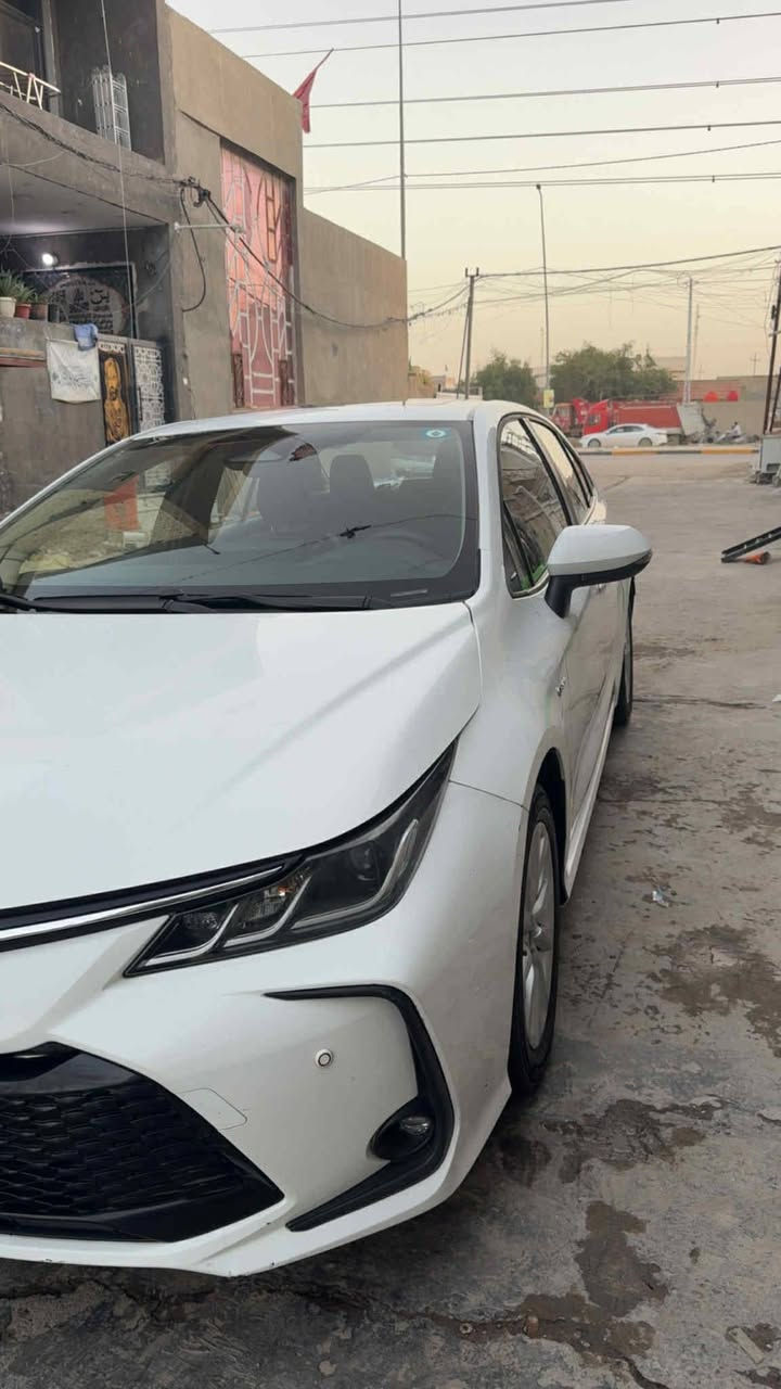 السلام عليكم 
للبيع او مراوس حسب القناعه 
كورلا هايبرد 2024
خليجي مكفولة كفالة ماعده الدعامية مبدلة فقط

كهرباء وبانزين فتحة وبصمة ومكينة 1800 وكشنات جلد 
وسايد بريك بصمة وتحديد مسار ورادار امامي وتوقف ذاتي 
وشاشة الكبيرة وكامرة دوارة ويل كروم ماشية 28 السيارة بعدهة على وضع الشركة تخم تاير جديد 

السعر 147 وبيهة مجال
 مكاني بغداد الدولعي 
***********
