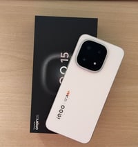 Vivo iqoo 15 5G مستعمل يومين لون ابيض  الشاشة6.85 بوصة - 144 هرتز - LT...