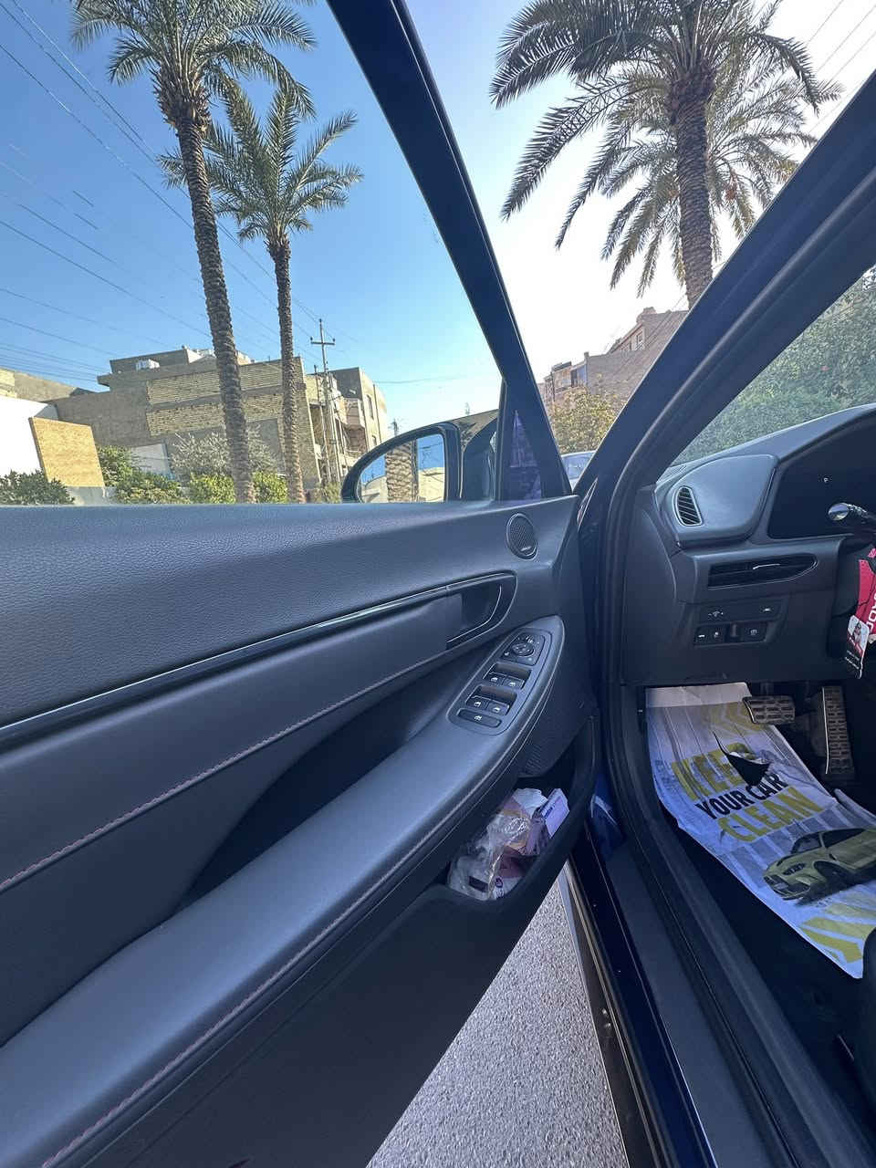 السلام عليكم سوناتا ان لاين 2021 
فول مواصفات 
سماعات BOSE 
تدفئة كشنات 
رادارات
كشنات كنتارة بلادي
بانوراما 
ماشية ٣٦ الف 
كير مكينة بشرط
شواصي لغود كلهن كفالة 
بيها ٣ قطع صبغ ونص والطلق مصلح ع كدة
رايدها ب١٦٥ وبيها مجال
مكانها بغداد
***********
