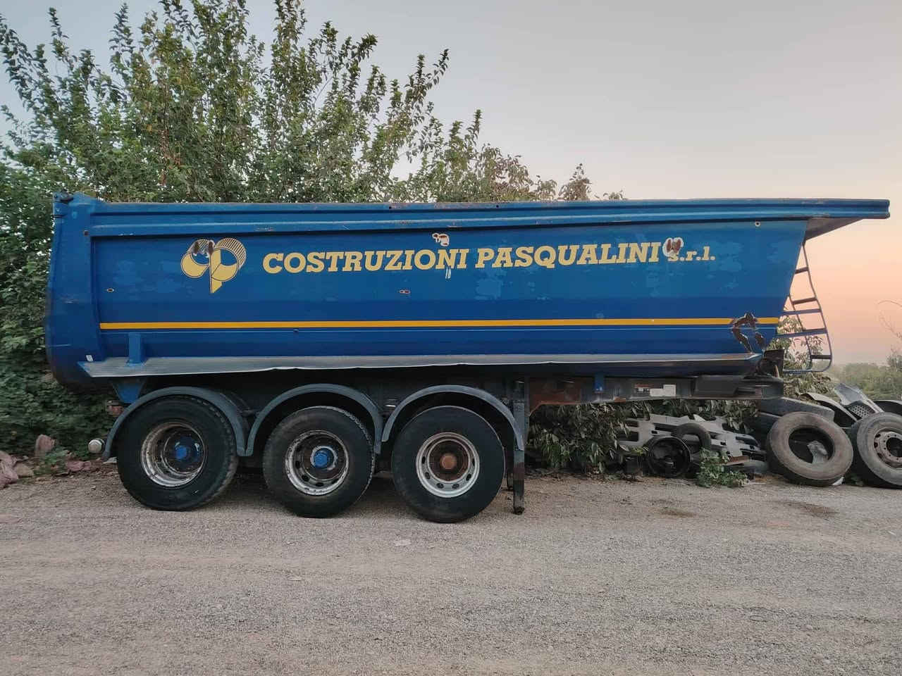 بۆفرۆشتن  اڵمانی  دنگیری ئاڕوئاڕ  بیلاد دەبڵ تایە علوجە 
***********
***********
