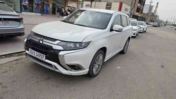 السلام عليكم

اوتلاندر ميسبوشي ياباني اصلي وارد أمريكي حادث بسيط بدون دواخل صبغ جاملغ وبنيد والباقي كفاله موديل 2022هايبرد( بلوج ان ) يعني تنشحن بالبيت وايضا من الويل اثناء المشي او البريك اذا تخليها عل الشحن للصبح تفول شحن وتبقى وياك طول النهار ماتشغل محرك ،يعني اقتصادية حيل حيل، بيضة مرقمة بغداد وارد امريكي حادثها بسيط بنيد سطحي المحرك 2500 سي سي     فور ويل ،اغلاق صندوق شفط بصمة وعزل صوت رهيب ،السيارة قيادتها ممتعة وعبالك مي من تمشي  السيارة سبورت طلقه باشارع ووضعيات قيادة احترافية وتكيفية والسيارة فول مواصفات من عدا البانوراما ماشيه 50 الف سعرها 168  مكانها بالفلوجه 

***********

***********
