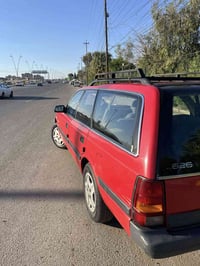 مازدا ٦٢٦ • ستيشن • احمر