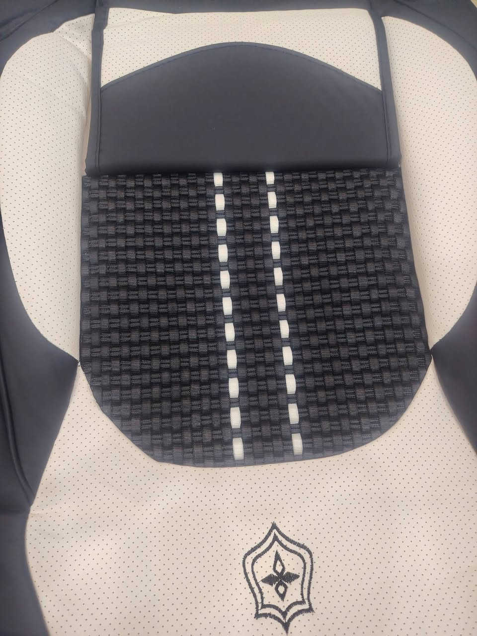 تلبيسة سيارة جلد ٥ مقاعد بهذا الشكل السعر ٦٠ الف مع التوصيل


**إذا كنت صاحب هذا الإعلان وتريد حذفه لأي سبب، رجاءا أرسل رسالة إلى الدعم الفني**